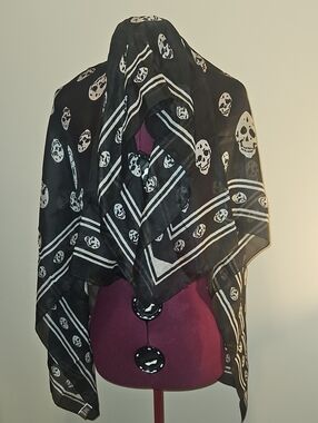 Black Skull Print Square  Pure Silk Scarf